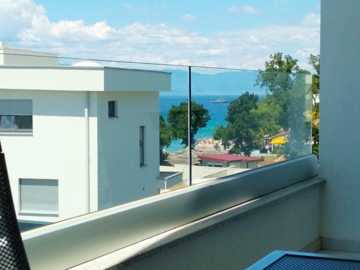 Apartment Pipe Malinska Exterior photo